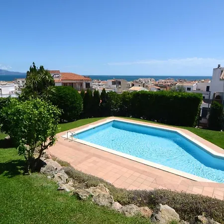 Puig Padro 6 1-4 Apartment