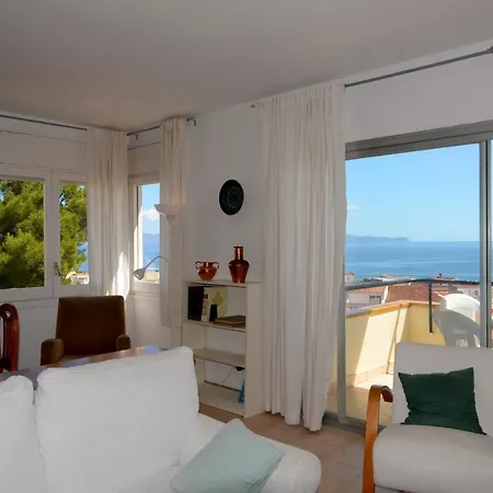 Apartment Puig Padro 6 1-4 *