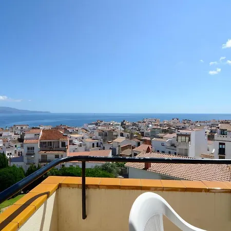 Puig Padro 6 1-4 L' Escala