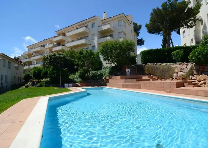 Puig Padro 6 1-4 L' Escala