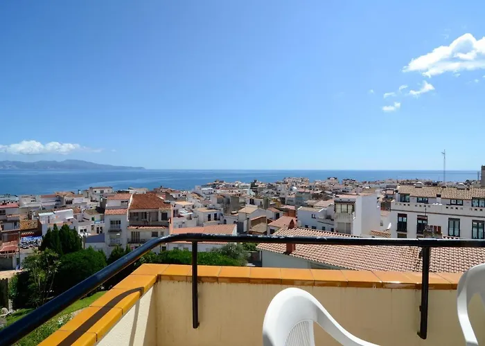 Puig Padro 6 1-4 L' Escala